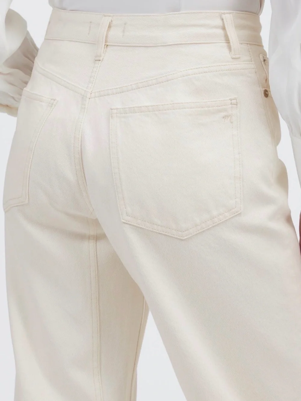 Madewell Darted Barrel Leg Jeans Off-White - Picture 3 of 7